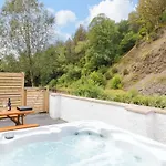 Prázdninový dům Riverside No 4 *