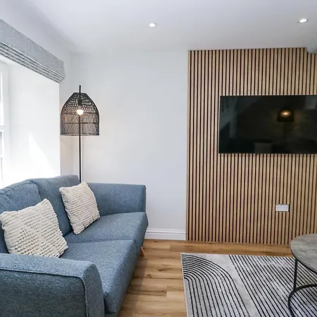 Riverside No 4 *