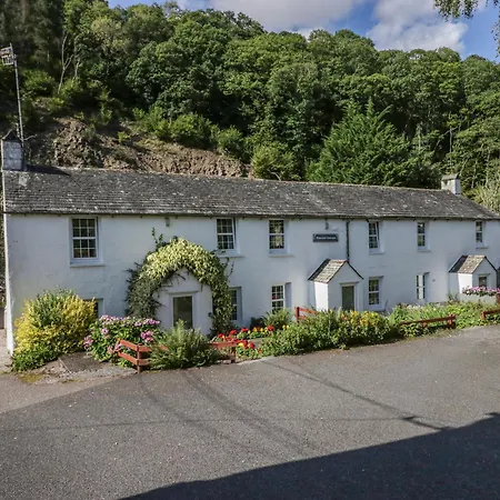 Riverside No 4 Holiday home *