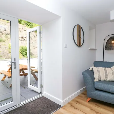 Riverside No 4 *